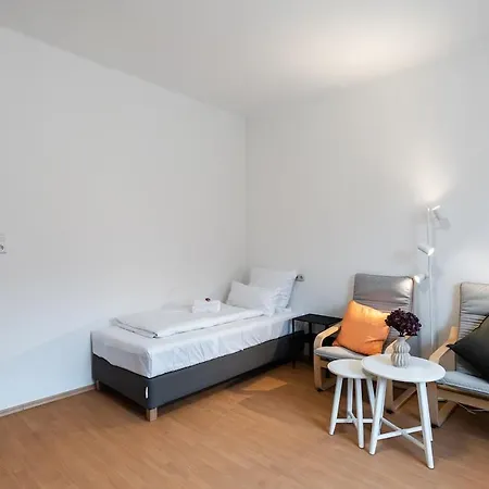 7-einzelbetten-3-zimmer-zentrum-pforzheim *